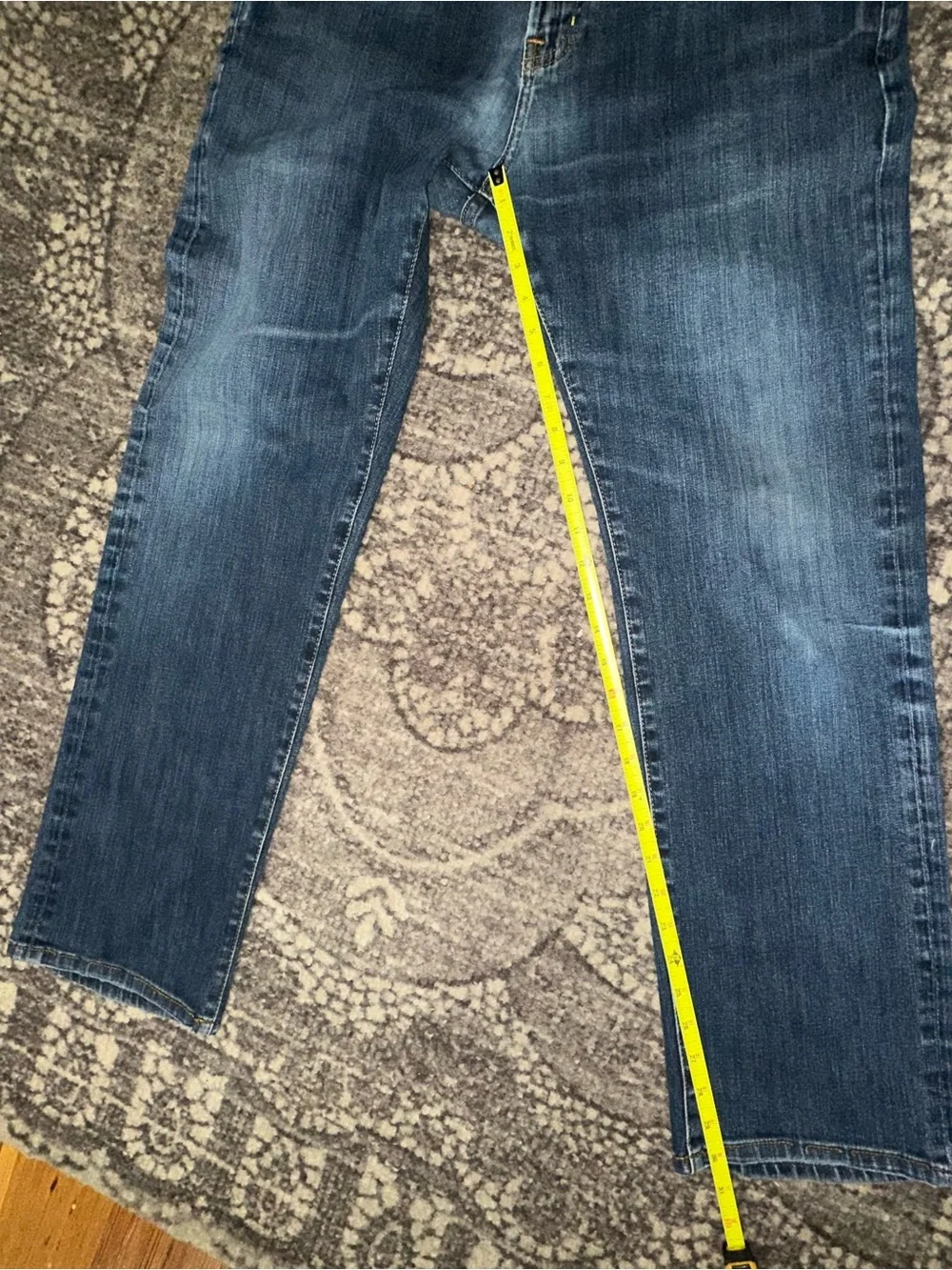 AG Adriano Goldschmied Men’s Size 38 x 30 The Matchbox Hemmed Straight Jeans